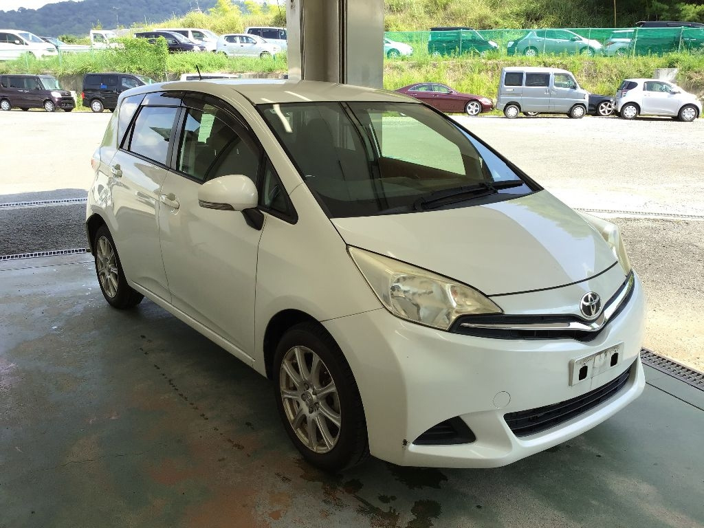 TOYOTA RACTIS 2014