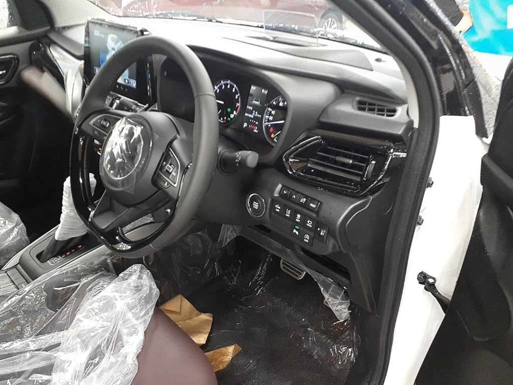 SUZUKI FRONX 2025