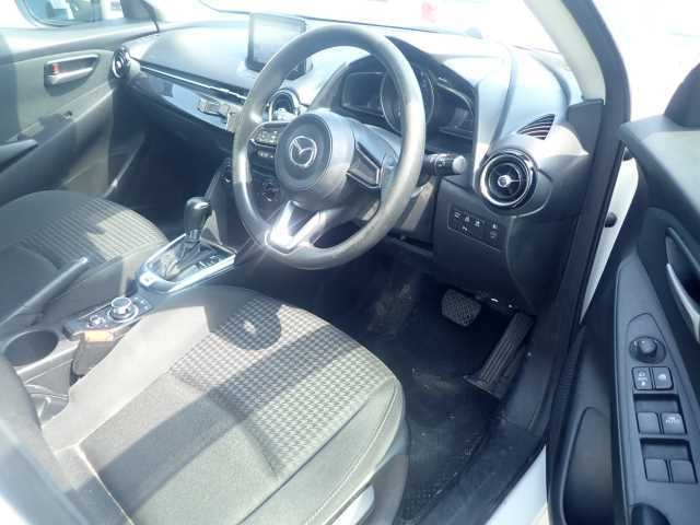 MAZDA DEMIO 2019