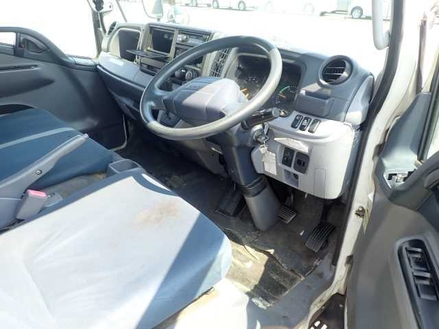 MITSUBISHI CANTER 2013