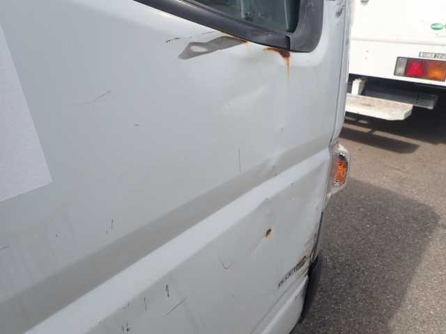 MITSUBISHI CANTER 2012