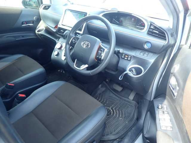 TOYOTA SIENTA 2022