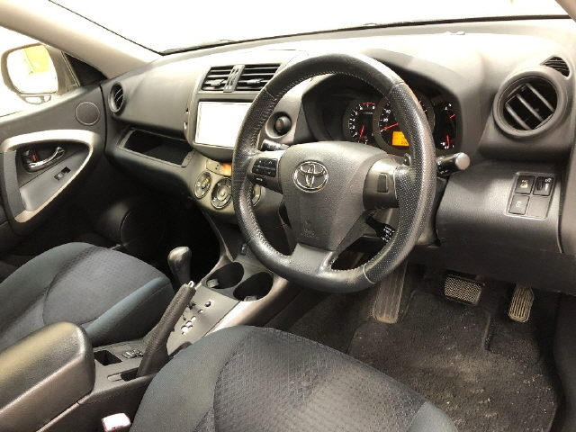 TOYOTA VANGUARD 2010