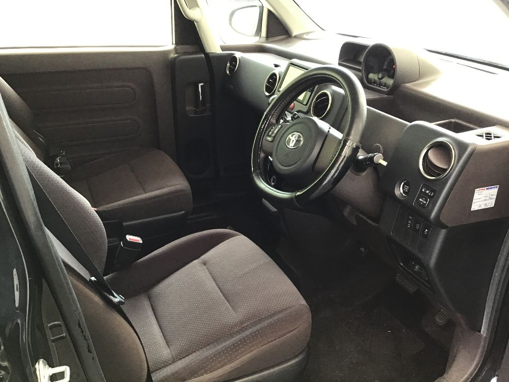 TOYOTA PORTE 2013