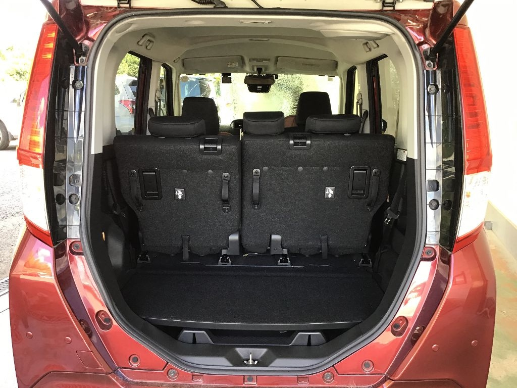 TOYOTA ROOMY 2020