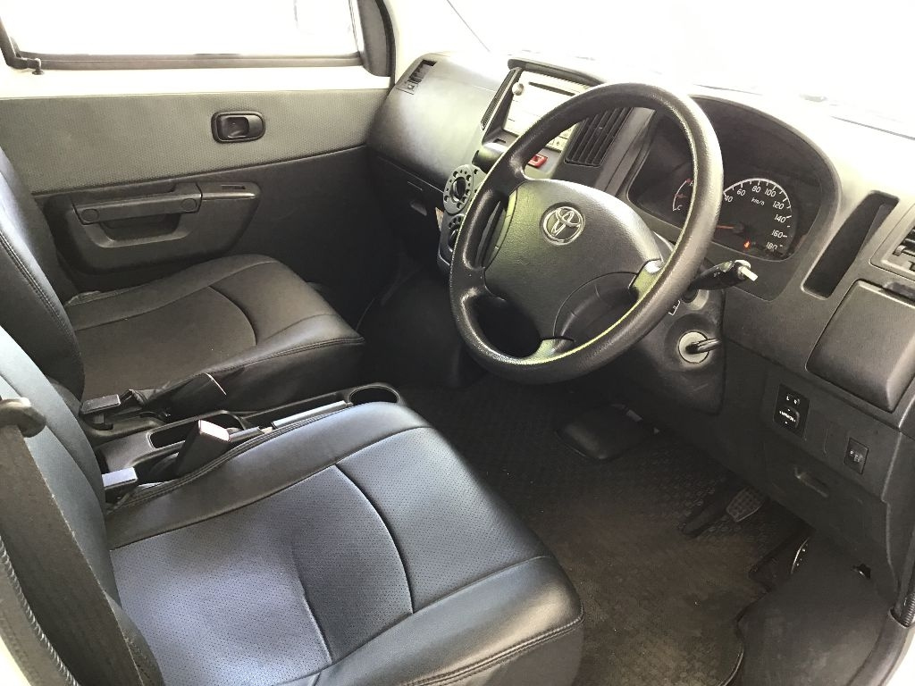 TOYOTA TOWN ACE VAN 2009
