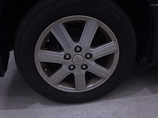 TOYOTA VOXY 2009
