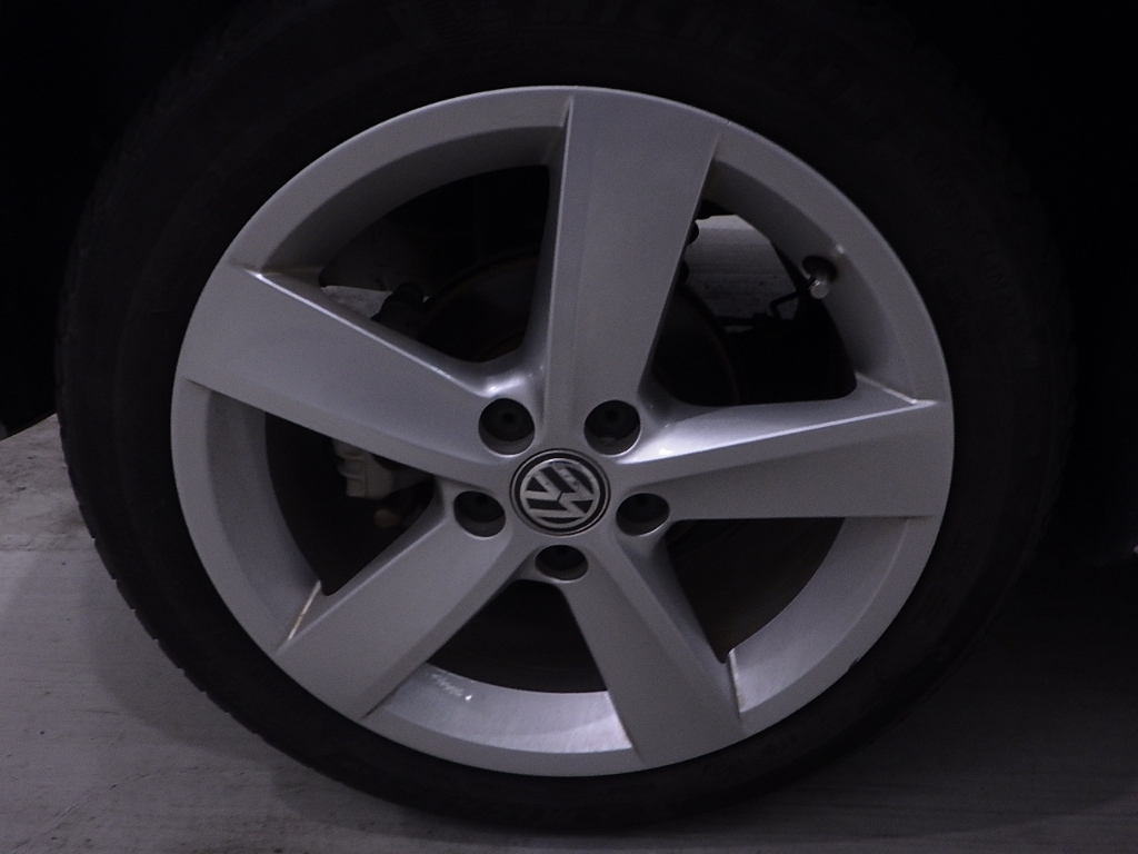 VOLKSWAGEN POLO 2016