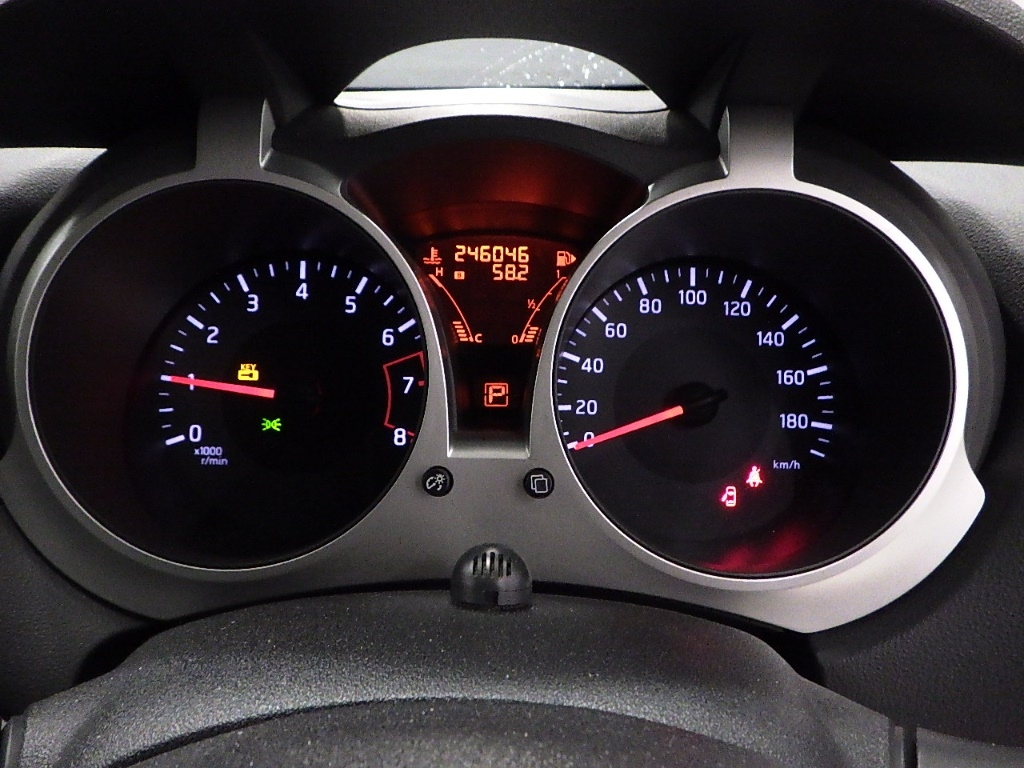 NISSAN JUKE 2014
