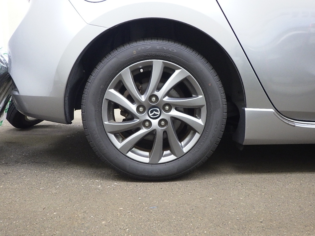 MAZDA AXELA 2013