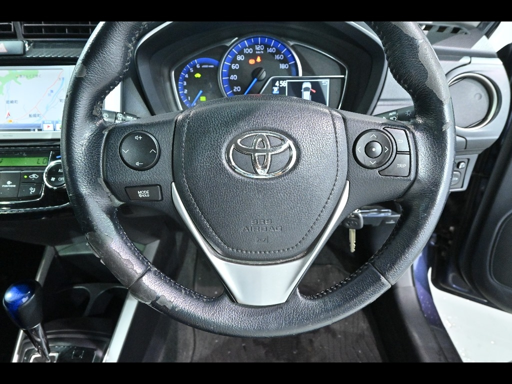 TOYOTA COROLLA FIELDER 2013