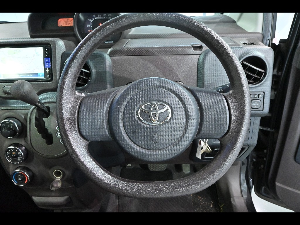 TOYOTA SPADE 2014