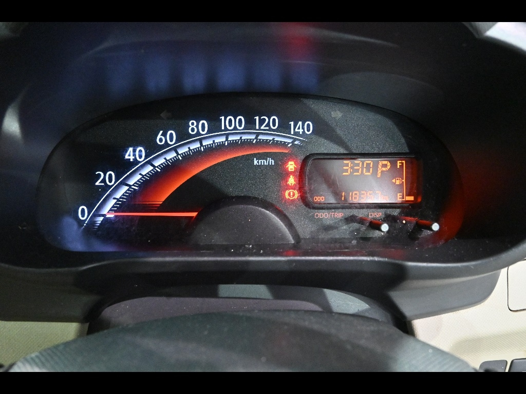 DAIHATSU MOVE 2014