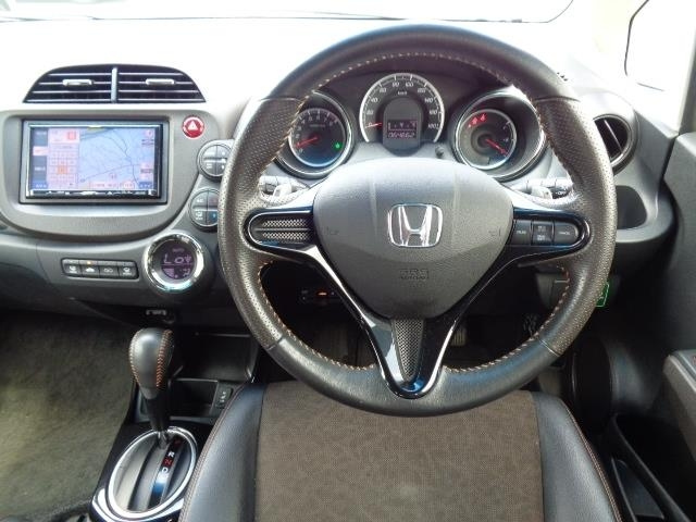 HONDA FIT SHUTTLE 2014