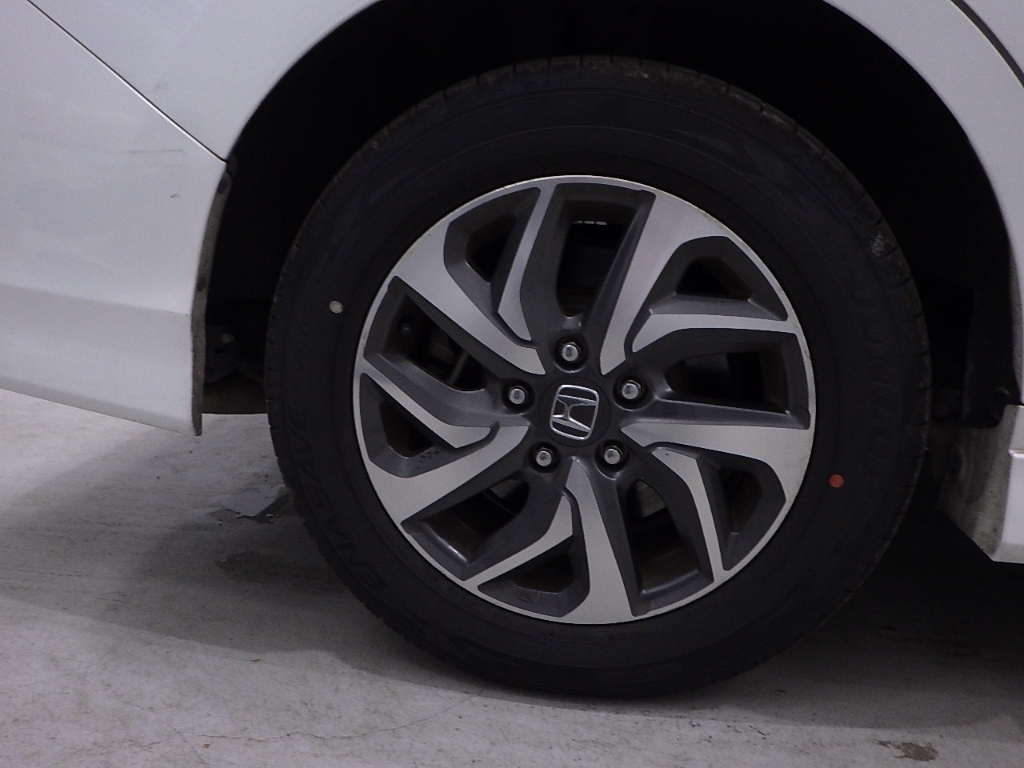 HONDA STEP WAGON 2016