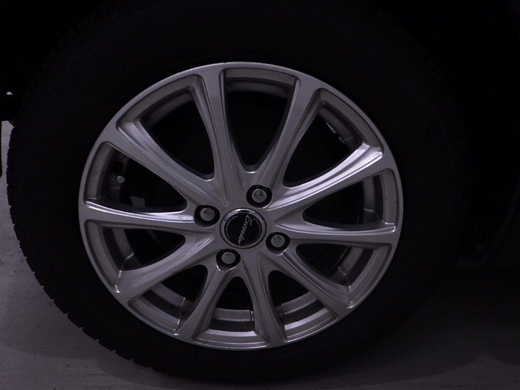TOYOTA SPADE 2013