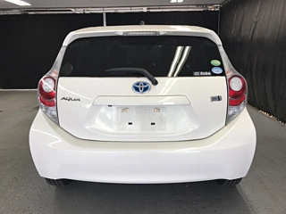 TOYOTA AQUA 2012
