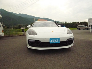 Заказать PORSCHE PANAMERA