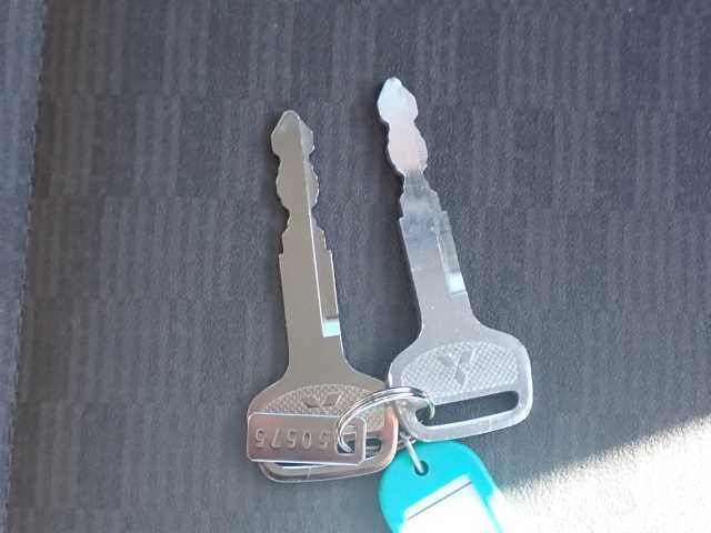 MITSUBISHI MINICAB VAN 2017