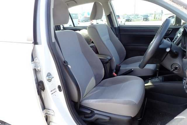 TOYOTA COROLLA AXIO 2016