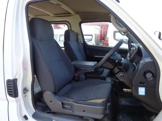 NISSAN CARAVAN VAN 2008