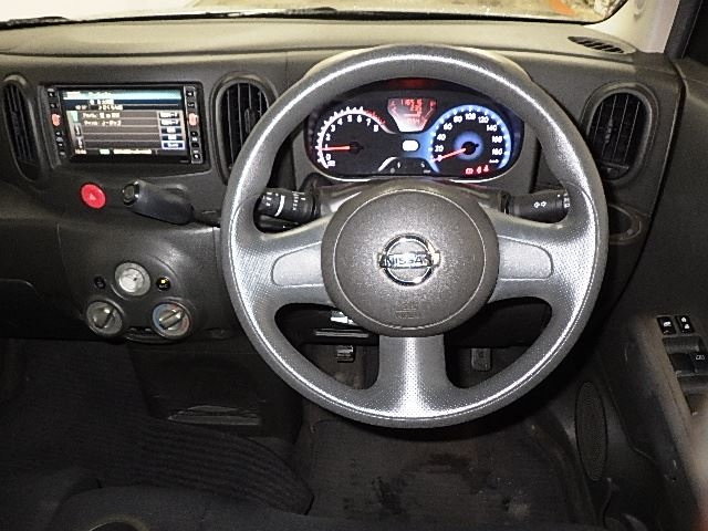 NISSAN CUBE 2010