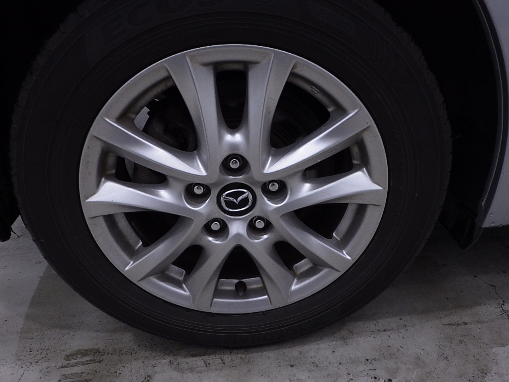 MAZDA AXELA 2016