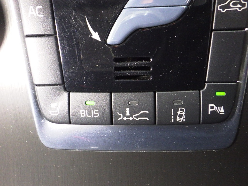 VOLVO V60 2011