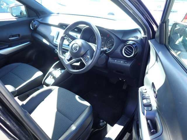 NISSAN KIX 2021