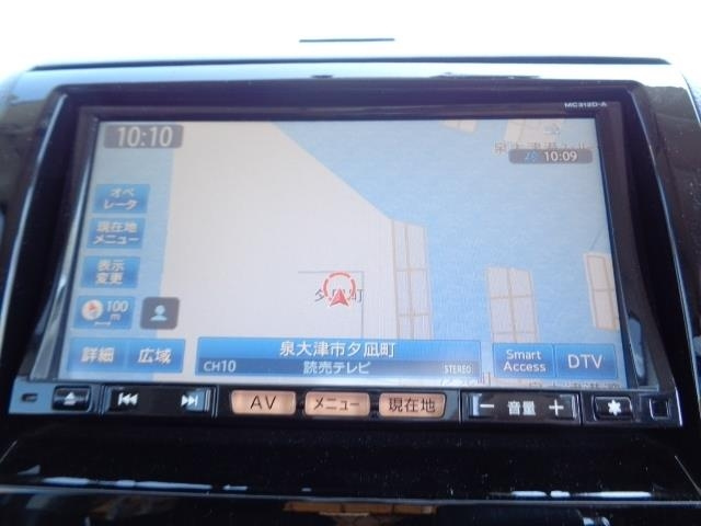 NISSAN ROOX 2013