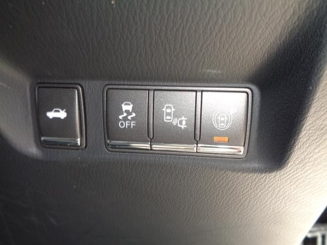 NISSAN FUGA 2015