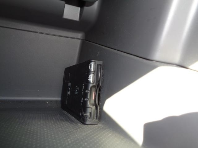 NISSAN NV200 2019