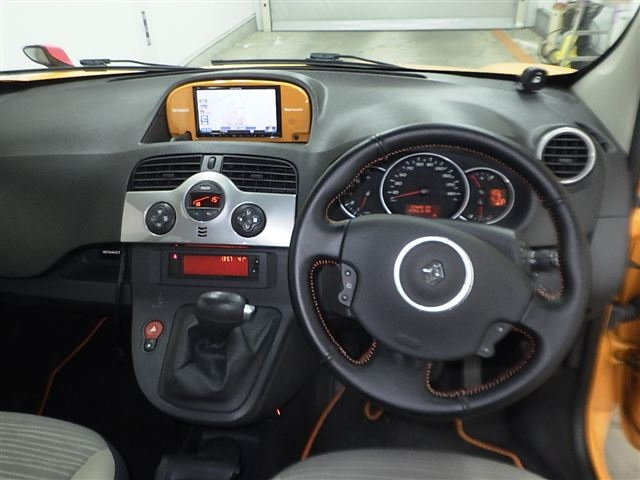 RENAULT KANGOO 2011