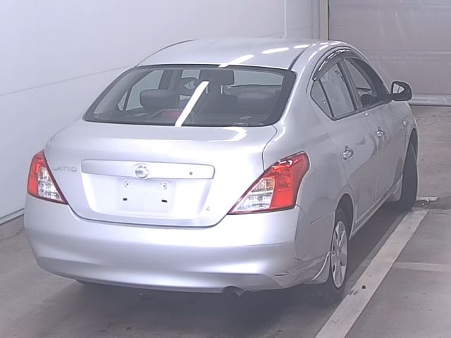 NISSAN LATIO 2012