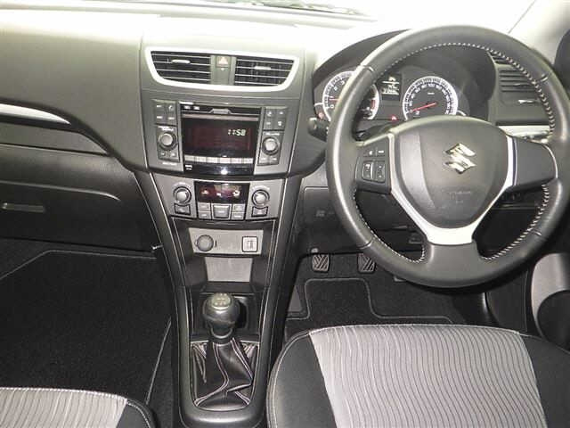 SUZUKI SWIFT 2012