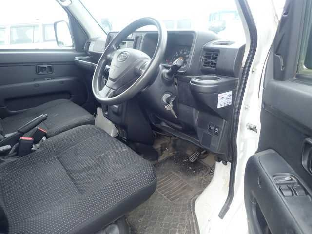 DAIHATSU HIJET VAN 2020