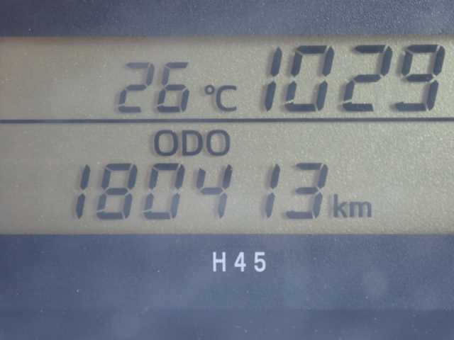 TOYOTA HIACE VAN 2015