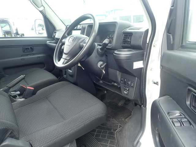 DAIHATSU HIJET VAN 2020