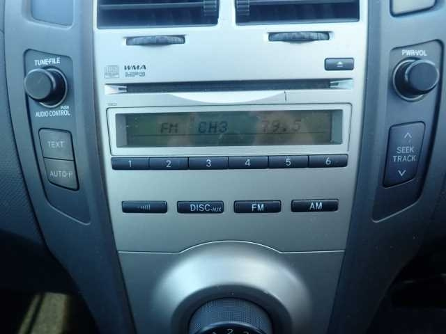 TOYOTA VITZ 2009