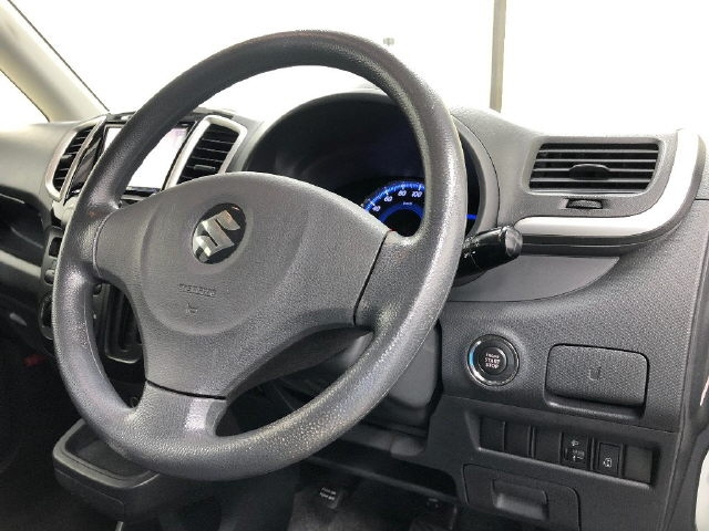 SUZUKI SOLIO 2013