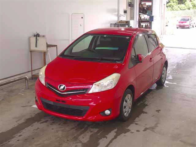 TOYOTA VITZ 2012