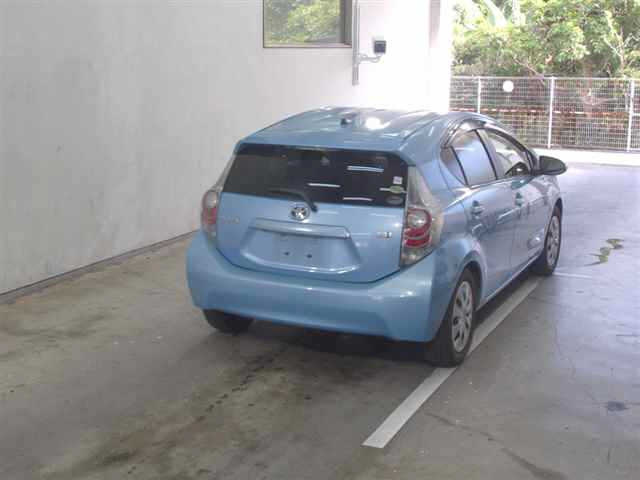 TOYOTA AQUA 2012