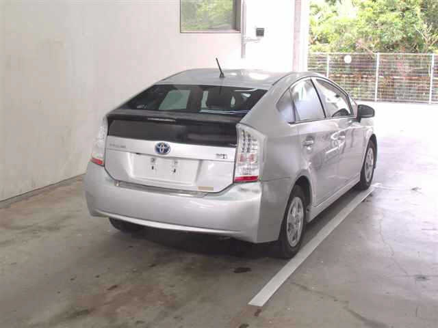 TOYOTA PRIUS 2010