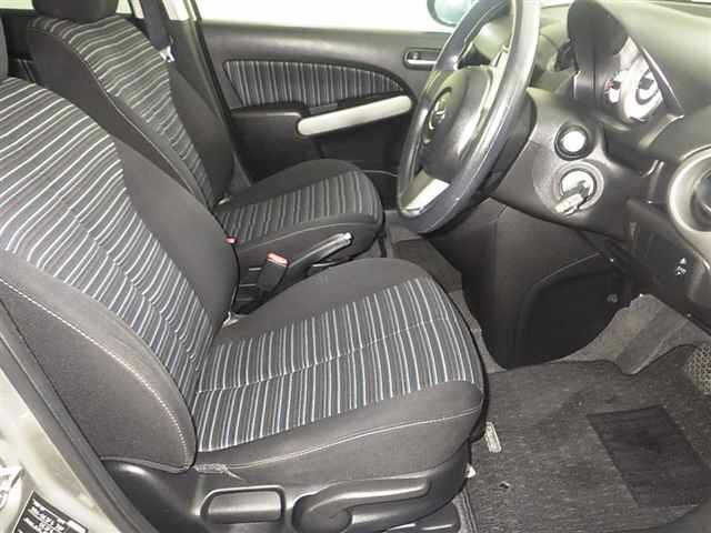 MAZDA DEMIO 2010