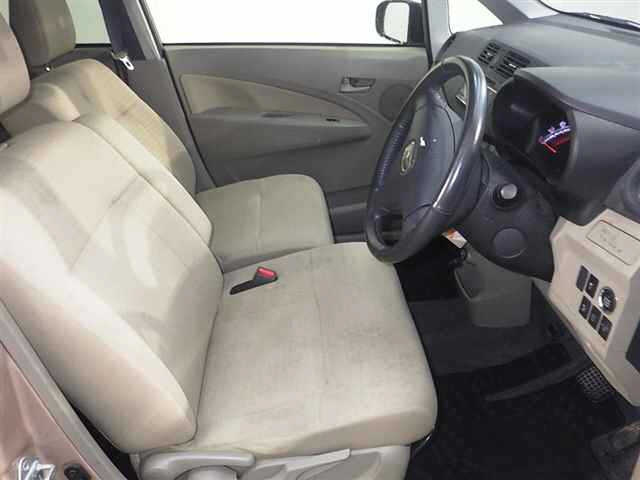 DAIHATSU MOVE 2013