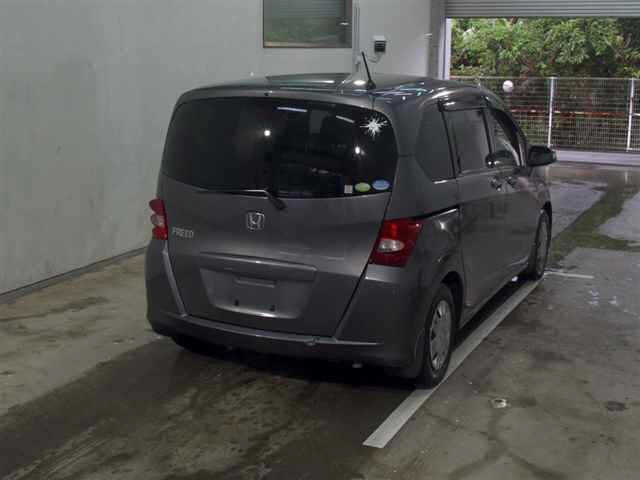 HONDA FREED 2009