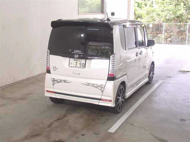 HONDA N BOX 2014