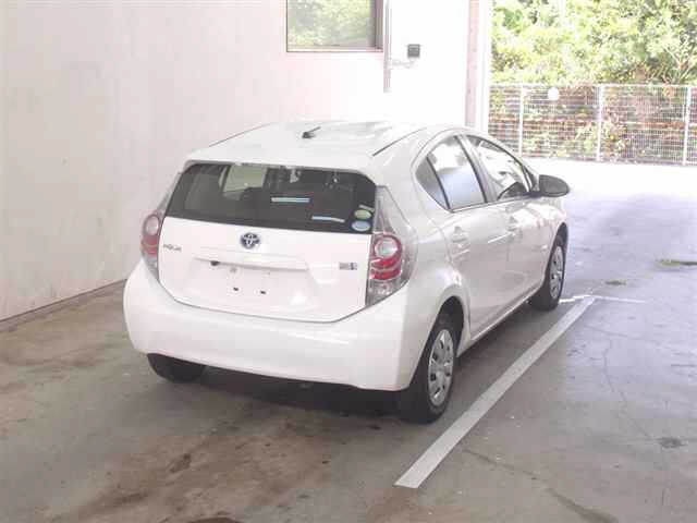 TOYOTA AQUA 2014
