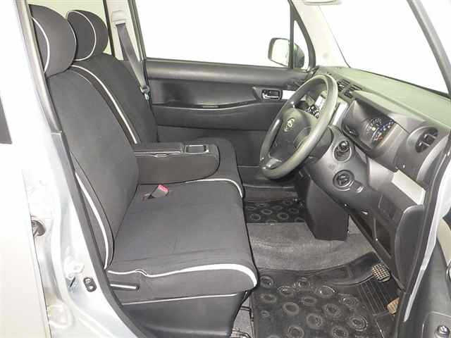 DAIHATSU MIRA 2011