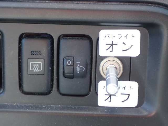 DAIHATSU HIJET VAN 2017